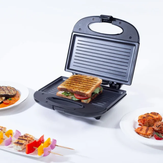 Wonderchef Prato Plus 800W Electric Griller, Auto Temperature Control, Non-Stick Plates, LED Indicator & Oil-Free Toasting